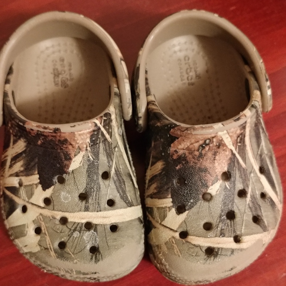 Camo crocs